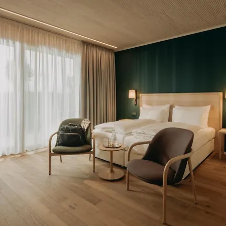 Bohrerhof Otel 4*